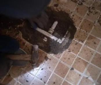 涿州市卫生间漏水维修公司为您分享下卫生间渗水如何处理及注意事项